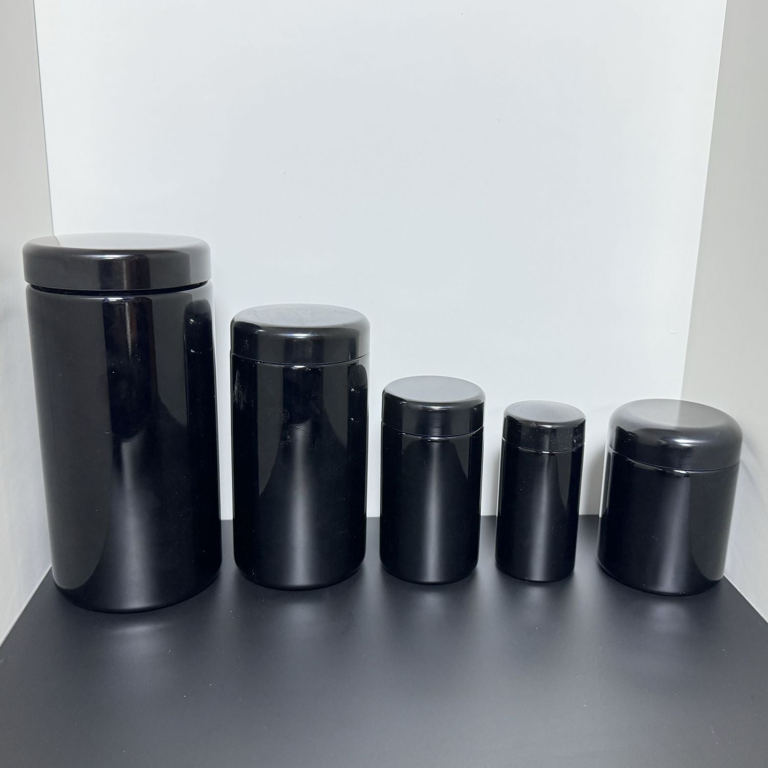 Silver pulse spot 5g 10g 15g UV raw material black cream bottle 50g black jade face cream bottle, black porcelain cream jar